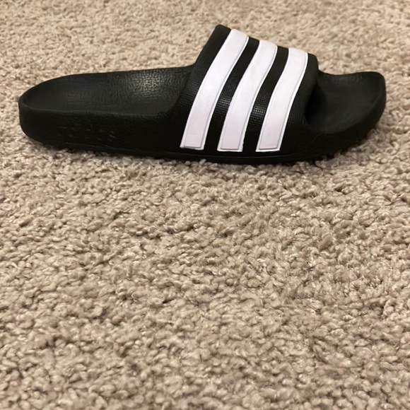 Adidas slides. Cleaned and disinfected - Picture 4 of 12